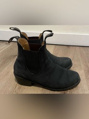 Blundstone Black Chelsea Ankle Boots